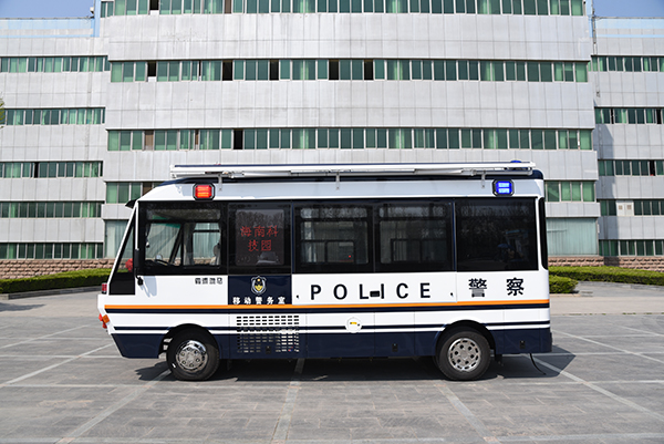 外防輸入 內(nèi)防反彈||海南澄邁縣采購(gòu)的移動(dòng)警務(wù)室(圖5) 外防輸入 內(nèi)防反彈||海南澄邁縣采購(gòu)的移動(dòng)警務(wù)室(圖5)