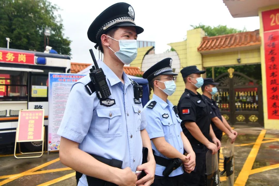 護航高考丨每一個瞬間，留下的是感動……(圖2)