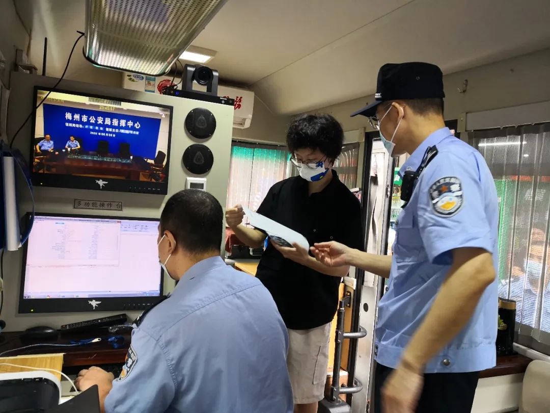 護航高考丨每一個瞬間，留下的是感動……(圖6)