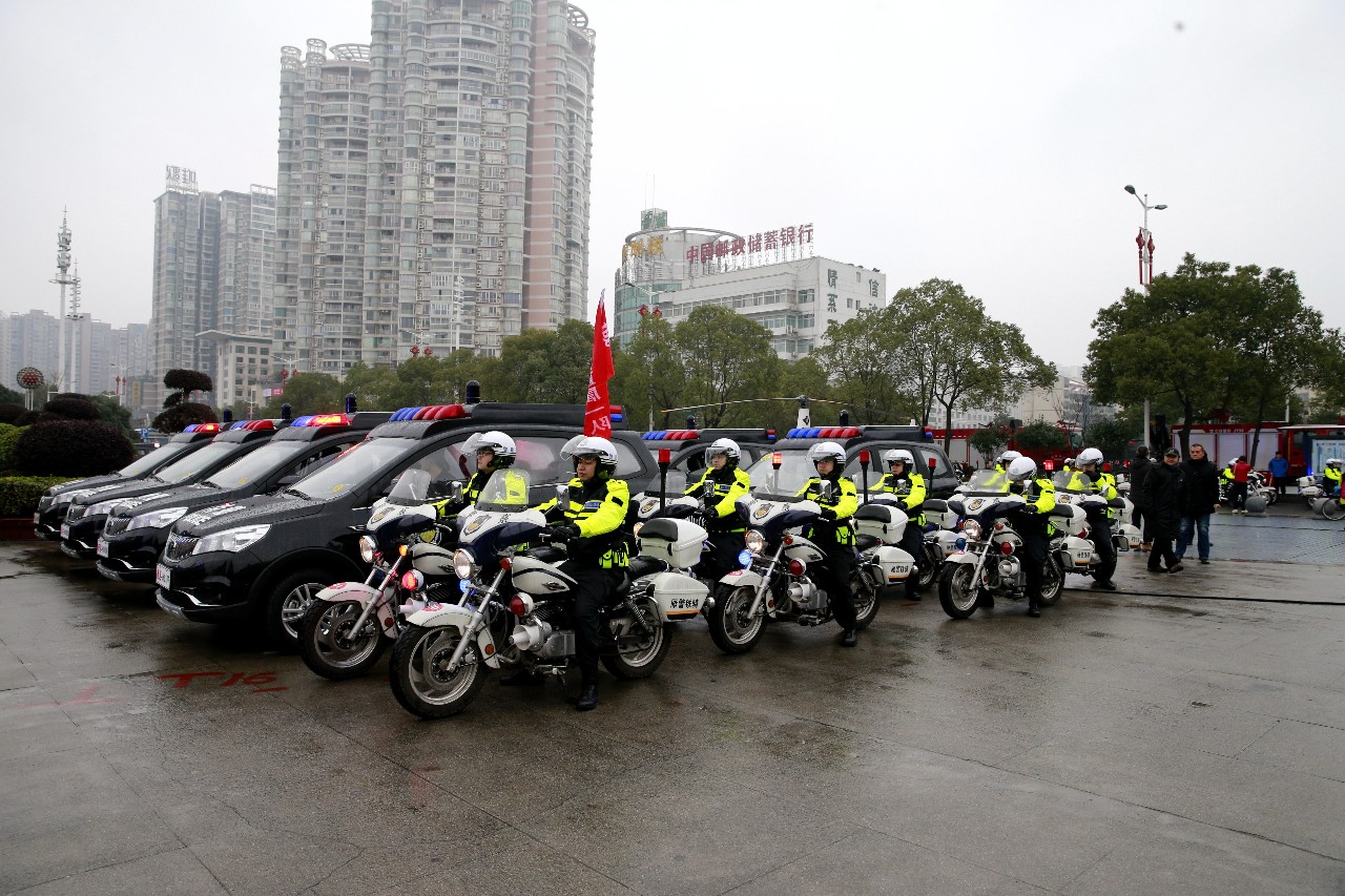 移動警務(wù)室以科技信息為支撐||有效提升街面防控效能(圖5)
