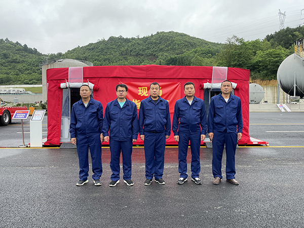 貴州省消防救援總隊(duì)召開2022年后勤工作會(huì)議||森源鴻馬“1+N”智能方艙現(xiàn)場(chǎng)觀摩(圖18) 貴州省消防救援總隊(duì)召開2022年后勤工作會(huì)議||森源鴻馬“1+N”智能方艙現(xiàn)場(chǎng)觀摩(圖18)