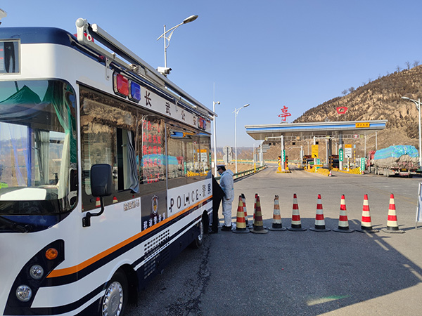 移動警務室助推街面警務 提升防控效能(圖10) 移動警務室助推街面警務 提升防控效能(圖10)