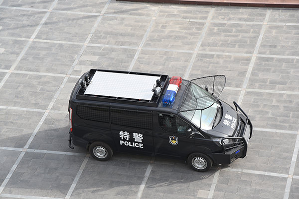 特巡警輕騎——森源鴻馬防暴巡邏車(圖4) 特巡警輕騎——森源鴻馬防暴巡邏車(圖4)
