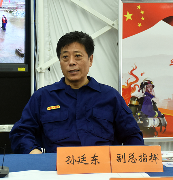 提升應(yīng)急處置能力||森源鴻馬智能指揮方艙助力長春2022年城市防汛應(yīng)急實戰(zhàn)演練(圖7) 提升應(yīng)急處置能力||森源鴻馬智能指揮方艙助力長春2022年城市防汛應(yīng)急實戰(zhàn)演練(圖7)