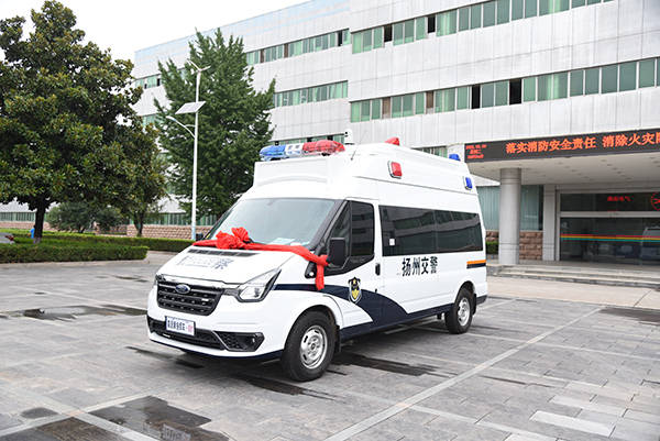 “互聯(lián)網(wǎng)+交管服務(wù)”||江蘇揚(yáng)州多功能指揮車上線(圖3) “互聯(lián)網(wǎng)+交管服務(wù)”||江蘇揚(yáng)州多功能指揮車上線(圖3)