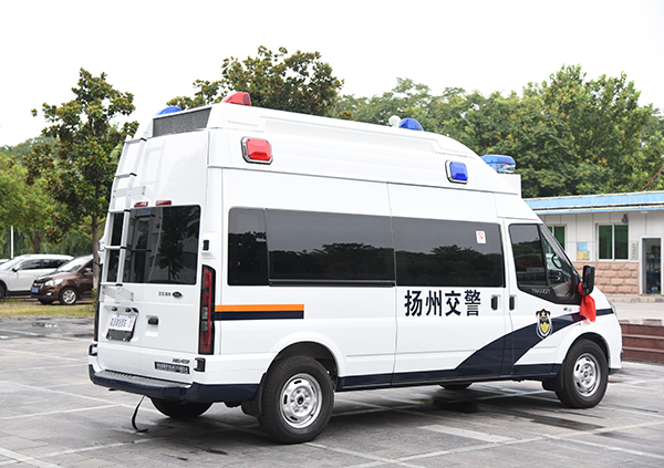 “互聯(lián)網(wǎng)+交管服務(wù)”||江蘇揚(yáng)州多功能指揮車上線(圖6) “互聯(lián)網(wǎng)+交管服務(wù)”||江蘇揚(yáng)州多功能指揮車上線(圖6)