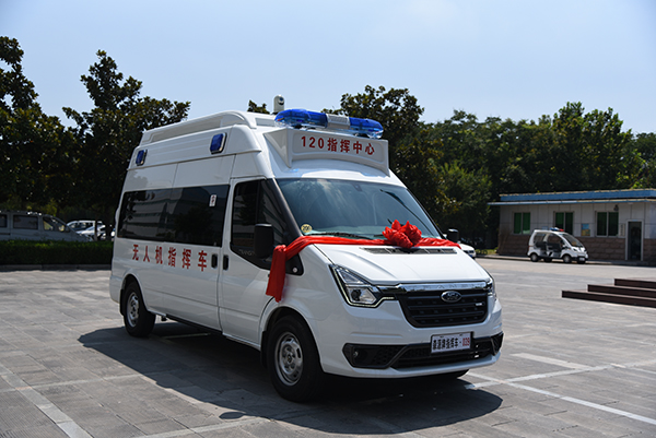 河南信陽120指揮中心采購無人機(jī)指揮車(圖2) 河南信陽120指揮中心采購無人機(jī)指揮車(圖2)
