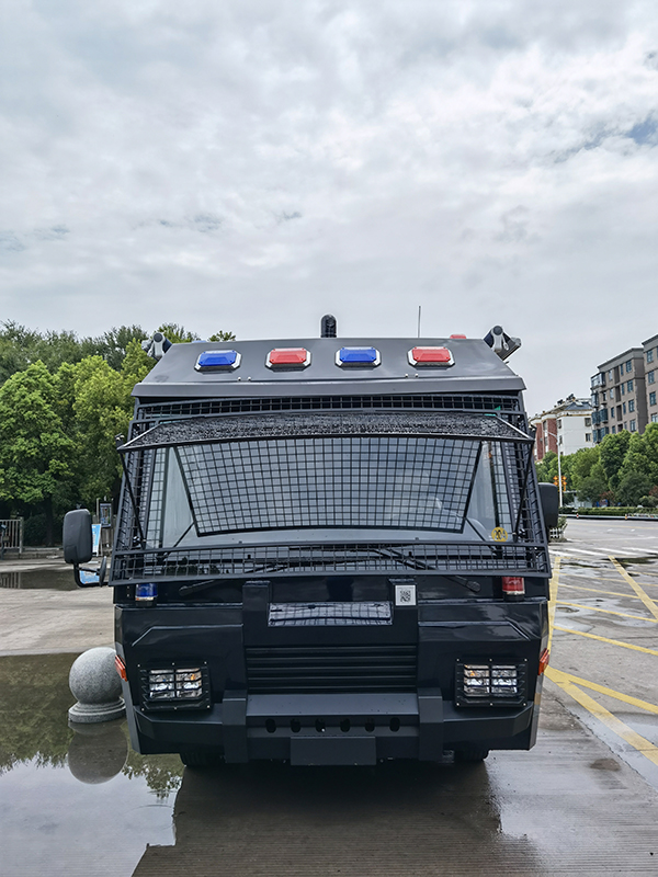 安徽阜南智慧警務(wù)便民工作站上崗(圖1) 安徽阜南智慧警務(wù)便民工作站上崗(圖1)
