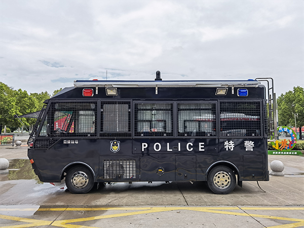 安徽阜南智慧警務(wù)便民工作站上崗(圖3) 安徽阜南智慧警務(wù)便民工作站上崗(圖3)