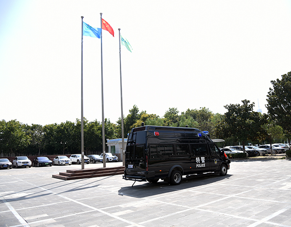 安徽阜南縣采購(gòu)防暴運(yùn)兵車(圖5) 安徽阜南縣采購(gòu)防暴運(yùn)兵車(圖5)