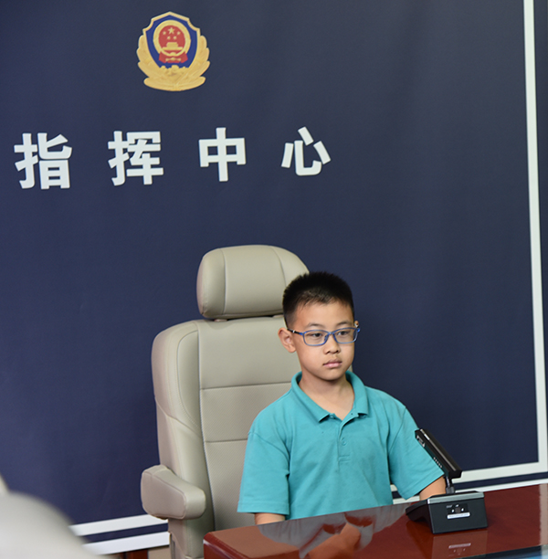 感受科技魅力 樹立科技強國意識||鄭州經(jīng)開區(qū)濱河小學(xué)學(xué)生走進森源鴻馬(圖10) 感受科技魅力 樹立科技強國意識||鄭州經(jīng)開區(qū)濱河小學(xué)學(xué)生走進森源鴻馬(圖10)
