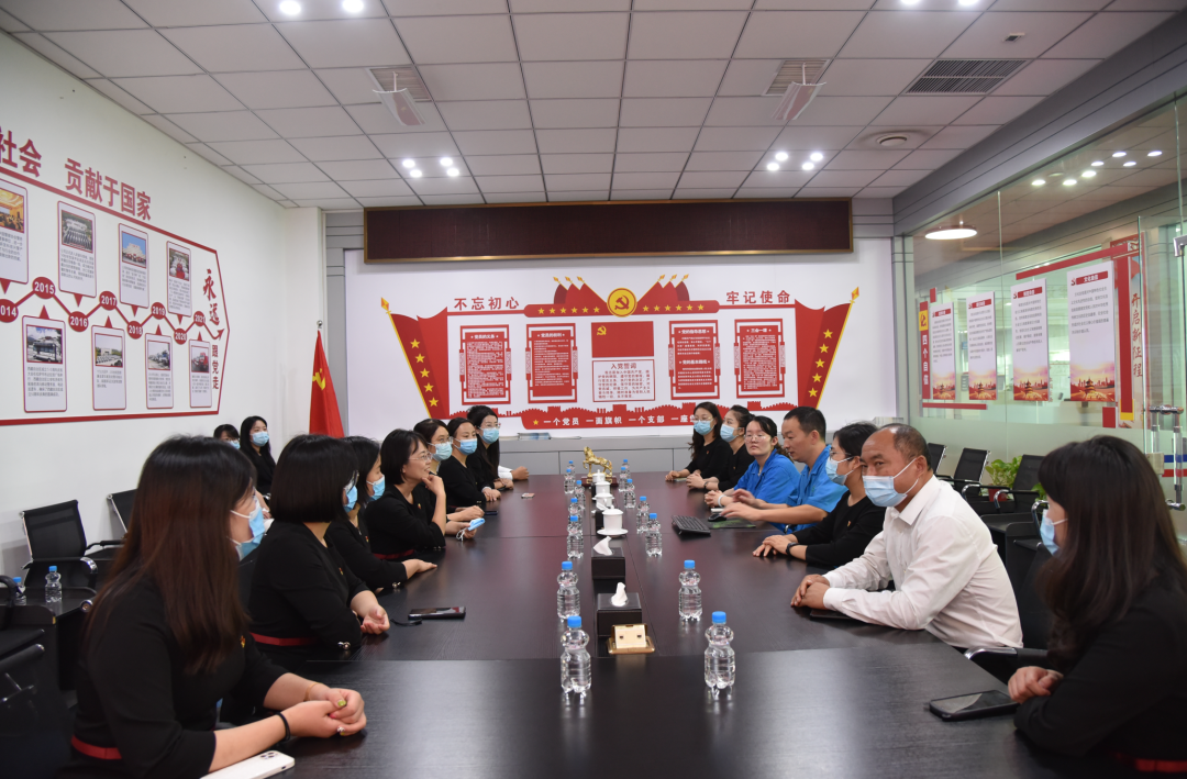 鄭州經(jīng)開區(qū)列子小學老師走進森源鴻馬參觀黨建工作(圖8)