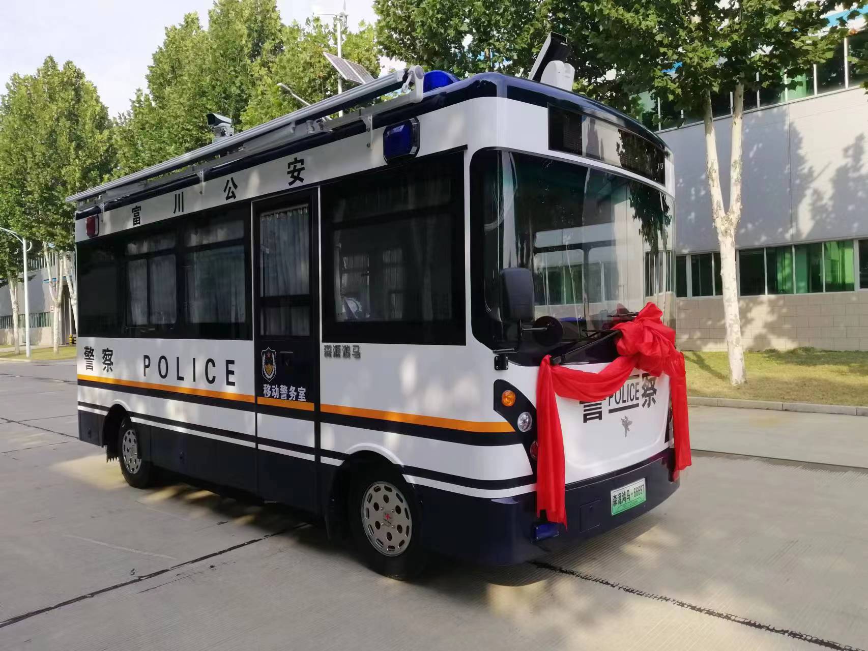 喜迎二十大 科技助力保平安||廣西富川縣采購指揮警務(wù)便民工作站(圖3) 喜迎二十大 科技助力保平安||廣西富川縣采購指揮警務(wù)便民工作站(圖3)