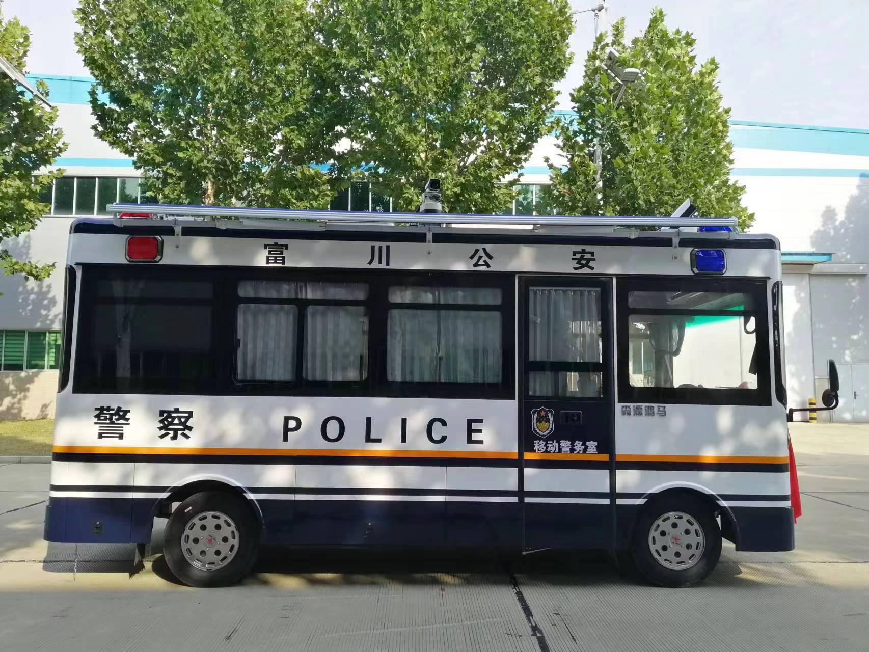喜迎二十大 科技助力保平安||廣西富川縣采購指揮警務(wù)便民工作站(圖5) 喜迎二十大 科技助力保平安||廣西富川縣采購指揮警務(wù)便民工作站(圖5)