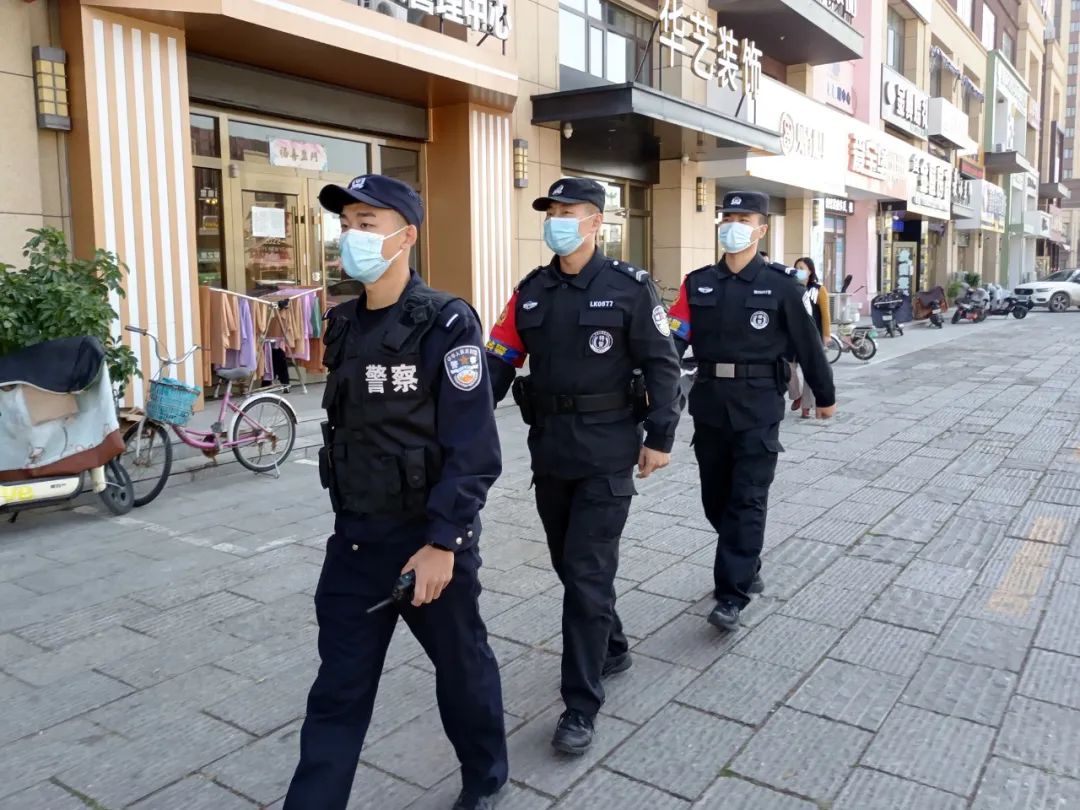 強化管控 龍口公安深入開展社會面大巡防(圖4) 強化管控 龍口公安深入開展社會面大巡防(圖4)