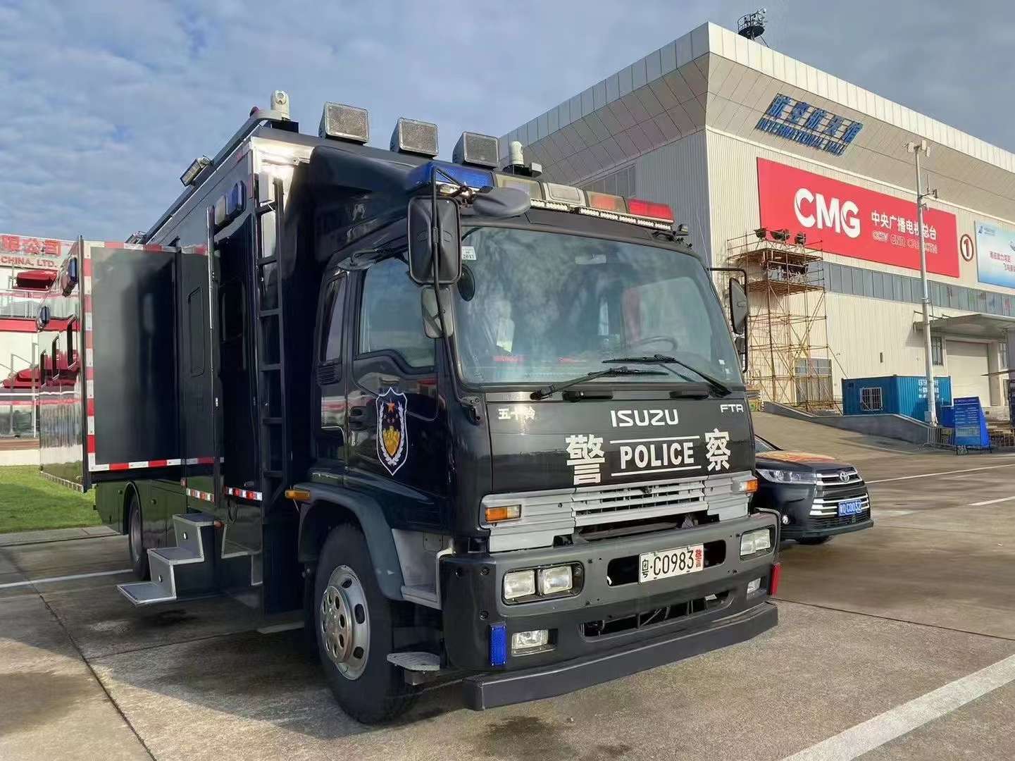 森源鴻馬高科技通信指揮車(chē)守護(hù)中國(guó)航天夢(mèng)(圖2) 森源鴻馬高科技通信指揮車(chē)守護(hù)中國(guó)航天夢(mèng)(圖2)