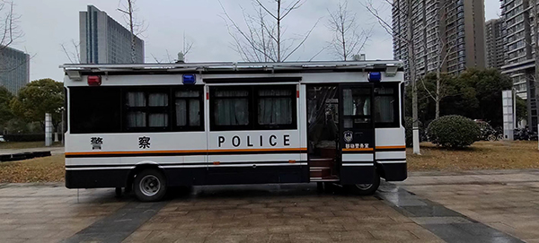 智慧警務(wù)再添翅膀||江蘇淮安市移動警務(wù)室列裝(圖3) 智慧警務(wù)再添翅膀||江蘇淮安市移動警務(wù)室列裝(圖3)