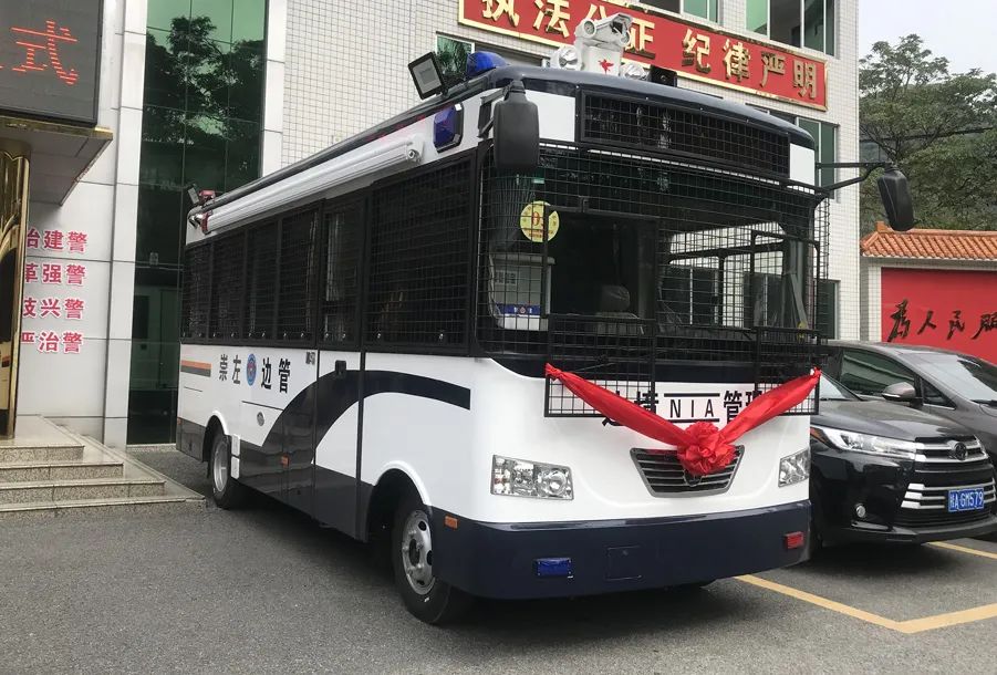 再添“新力量”！崇左邊境管理支隊舉行警用裝備配發(fā)儀式(圖8)