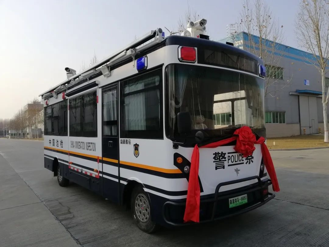 森源鴻馬智慧警務(wù)便民工作站發(fā)往山東(圖2) 森源鴻馬智慧警務(wù)便民工作站發(fā)往山東(圖2)