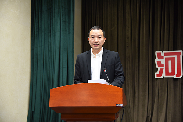 森源鴻馬隆重召開2022年度總結(jié)表彰暨2023年經(jīng)營動員大會(圖21) 森源鴻馬隆重召開2022年度總結(jié)表彰暨2023年經(jīng)營動員大會(圖21)