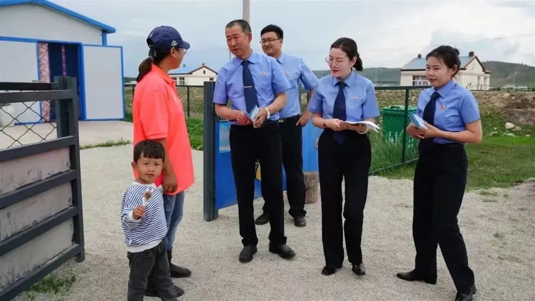 森源鴻馬檢察指揮車保護(hù)濕地 鄂溫克旗檢察院在行動(dòng)(圖3) 森源鴻馬檢察指揮車保護(hù)濕地 鄂溫克旗檢察院在行動(dòng)(圖3)