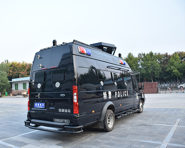 社會(huì)穩(wěn)定的“盔甲”||森源鴻馬防暴巡邏車(圖3) 社會(huì)穩(wěn)定的“盔甲”||森源鴻馬防暴巡邏車(圖3)
