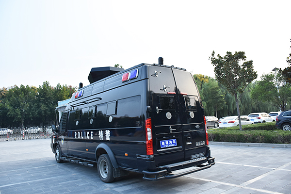 社會(huì)穩(wěn)定的“盔甲”||森源鴻馬防暴巡邏車(圖5) 社會(huì)穩(wěn)定的“盔甲”||森源鴻馬防暴巡邏車(圖5)