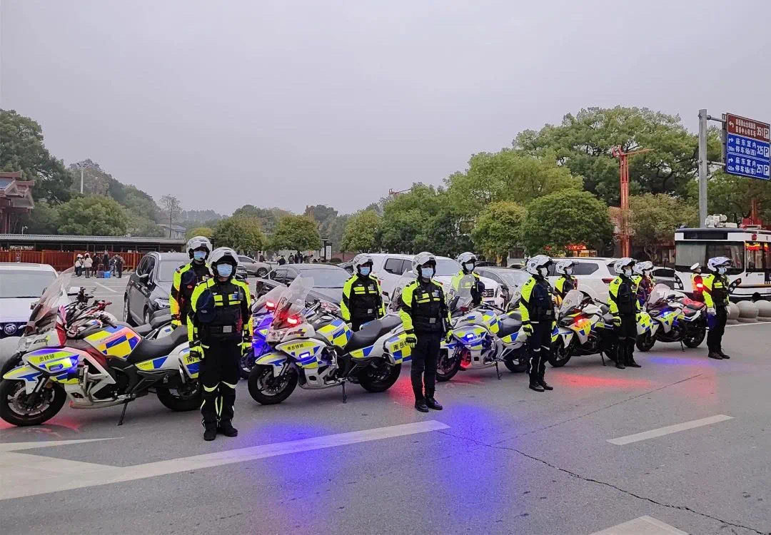 衡陽公安:“數(shù)字引擎”托起“智慧警務(wù)”(圖2) 衡陽公安:“數(shù)字引擎”托起“智慧警務(wù)”(圖2)