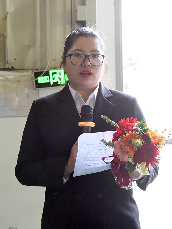 鮮花添香 魅力巾幗||森源鴻馬慶祝三八婦女節(jié)(圖5) 鮮花添香 魅力巾幗||森源鴻馬慶祝三八婦女節(jié)(圖5)