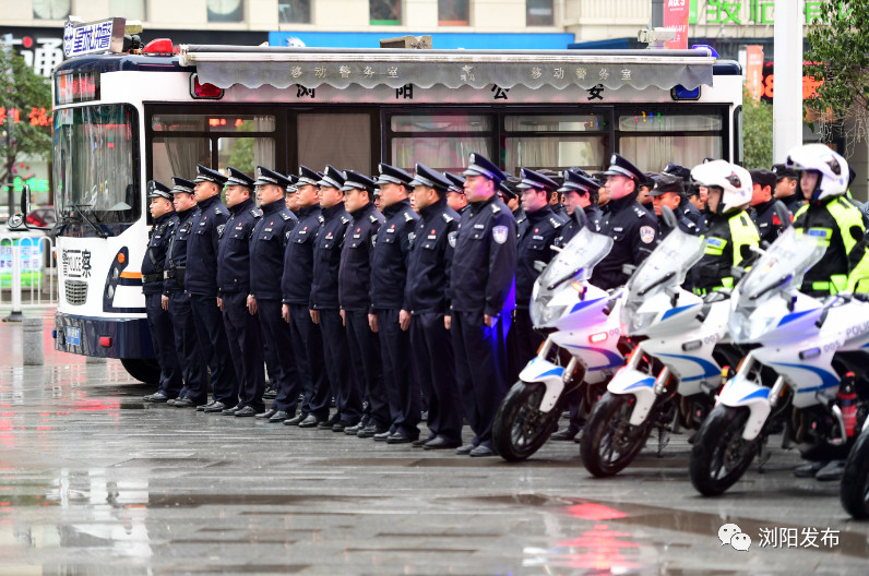 建立智慧警務(wù)服務(wù)站 護航發(fā)展保平安(圖6) 建立智慧警務(wù)服務(wù)站 護航發(fā)展保平安(圖6)