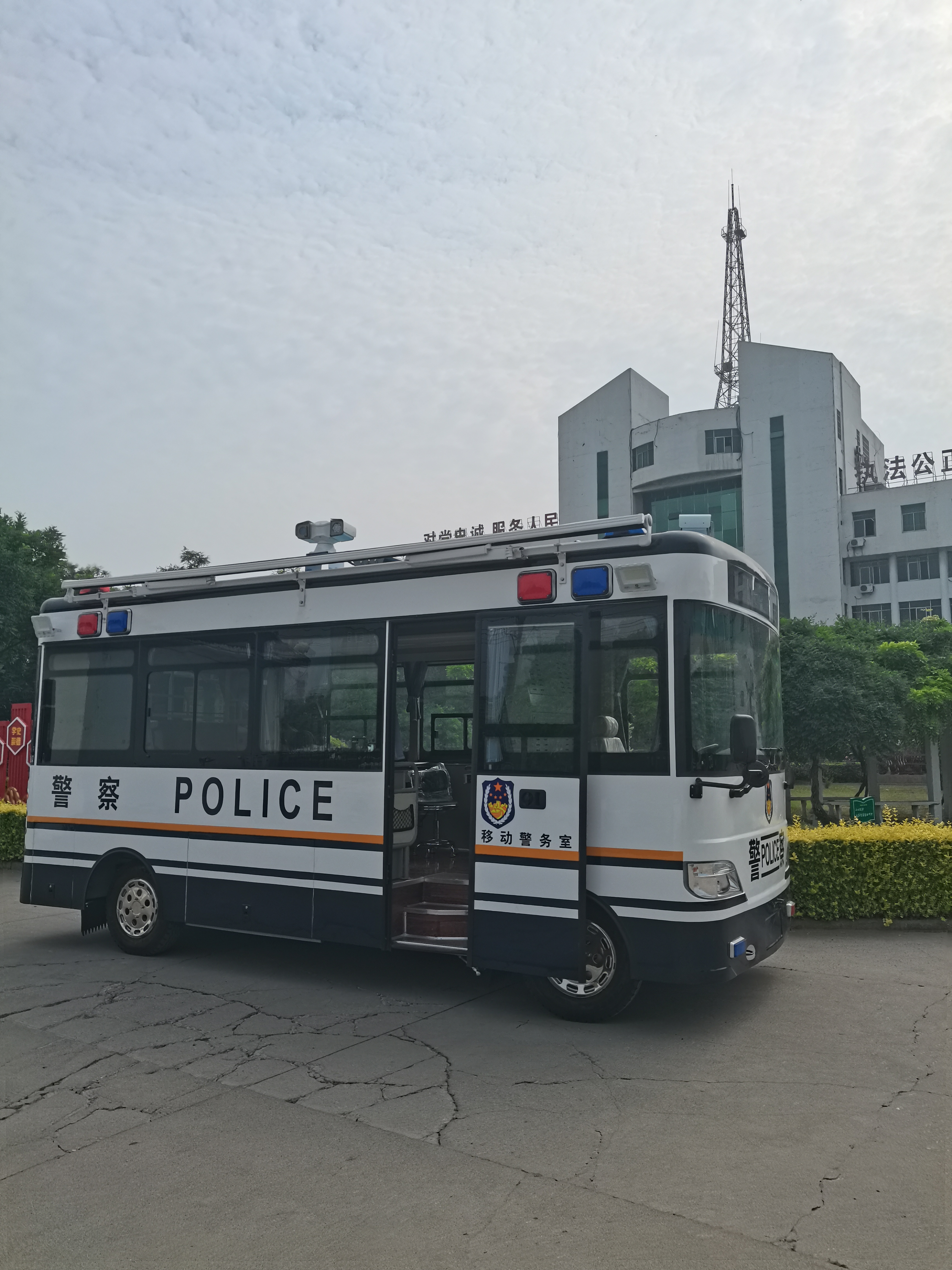 森源鴻馬智慧警務(wù)便民工作站助力城市打造智慧警務(wù)新模式！(圖9)