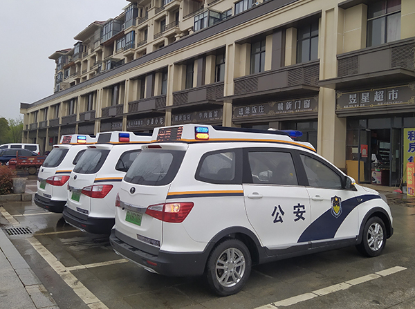 森源鴻馬藍精靈電動巡邏車即將“服役”江西(圖4) 森源鴻馬藍精靈電動巡邏車即將“服役”江西(圖4)