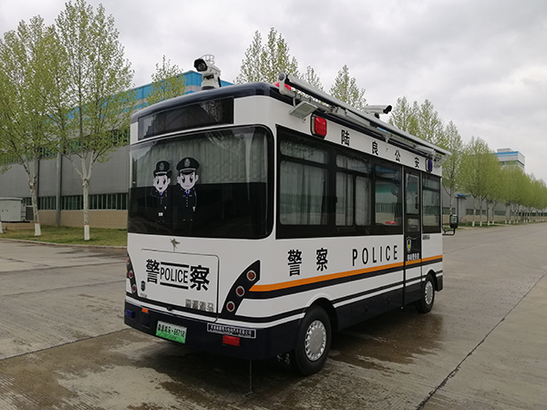 森源鴻馬流動警務車發(fā)往云南(圖5) 森源鴻馬流動警務車發(fā)往云南(圖5)