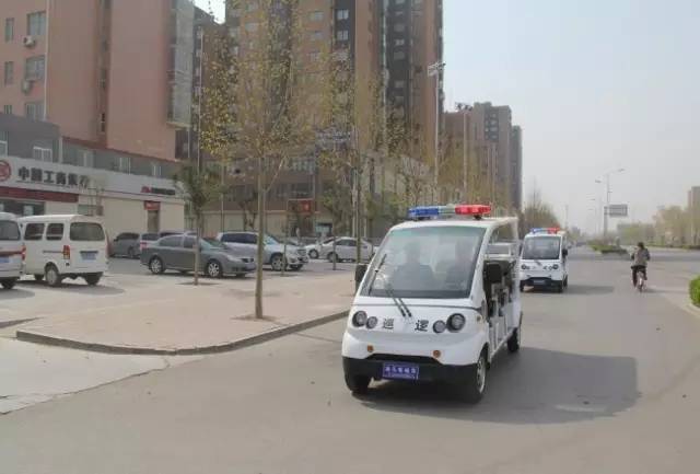 森源鴻馬電動巡邏車為群眾生活保駕護(hù)航(圖3) 森源鴻馬電動巡邏車為群眾生活保駕護(hù)航(圖3)