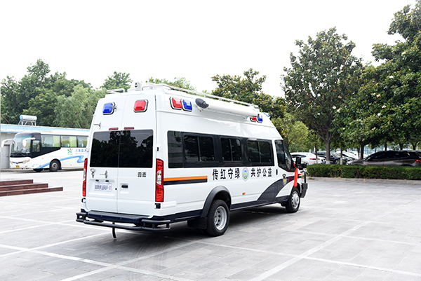 讓公益訴訟提質增效||森源鴻馬公益訴訟車發(fā)往內蒙古錫林郭勒(圖6) 讓公益訴訟提質增效||森源鴻馬公益訴訟車發(fā)往內蒙古錫林郭勒(圖6)