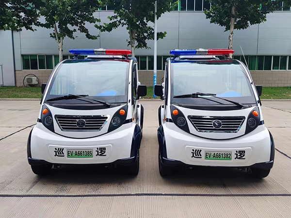 森源鴻馬“藍(lán)精靈”電動巡邏車發(fā)往江西南昌(圖1) 森源鴻馬“藍(lán)精靈”電動巡邏車發(fā)往江西南昌(圖1)