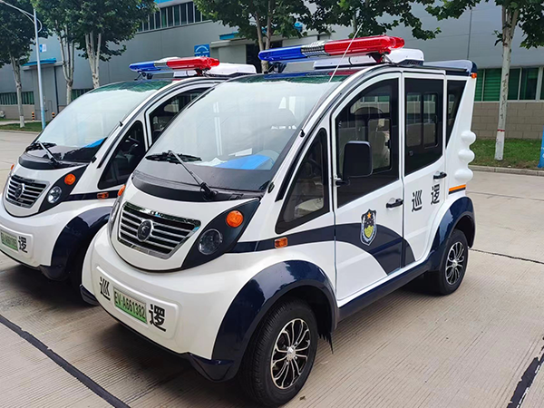 森源鴻馬“藍(lán)精靈”電動巡邏車發(fā)往江西南昌(圖3) 森源鴻馬“藍(lán)精靈”電動巡邏車發(fā)往江西南昌(圖3)