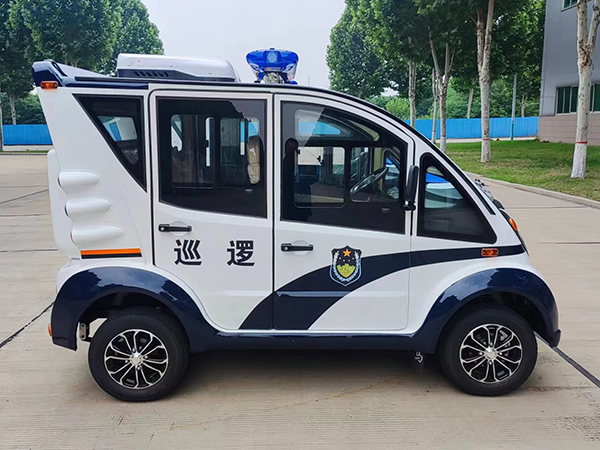 森源鴻馬“藍(lán)精靈”電動巡邏車發(fā)往江西南昌(圖4) 森源鴻馬“藍(lán)精靈”電動巡邏車發(fā)往江西南昌(圖4)
