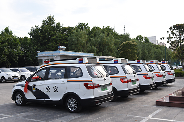 河南駐馬店采購(gòu)電動(dòng)巡邏車(圖6) 河南駐馬店采購(gòu)電動(dòng)巡邏車(圖6)