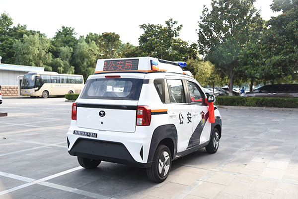 森源鴻馬“藍(lán)精靈”電動(dòng)巡邏車發(fā)往河南駐馬店(圖7) 森源鴻馬“藍(lán)精靈”電動(dòng)巡邏車發(fā)往河南駐馬店(圖7)