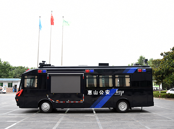 森源鴻馬“平安方舟”智慧警務(wù)便民工作站發(fā)往江蘇無錫(圖7)