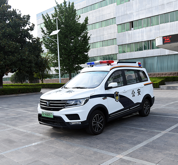 電動(dòng)巡邏車(圖2) 電動(dòng)巡邏車(圖2)