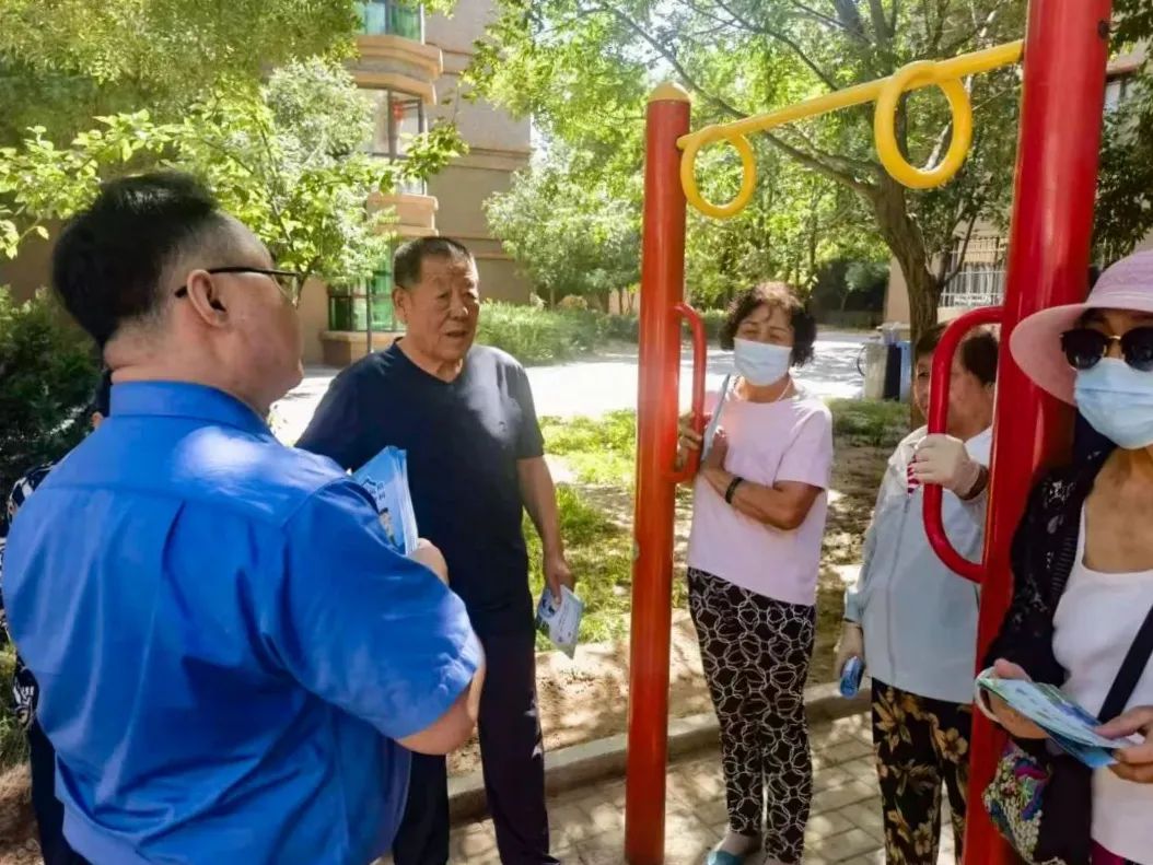 檢察直通車助力反詐宣傳進社區(qū) 筑牢全民安全防線(圖2)