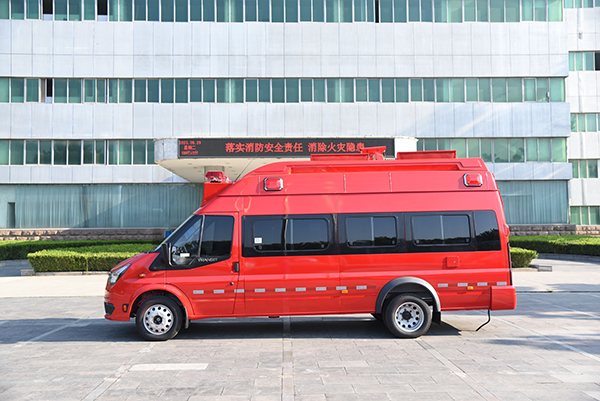 森源鴻馬通信指揮車發(fā)往內蒙古鄂爾多斯(圖3)