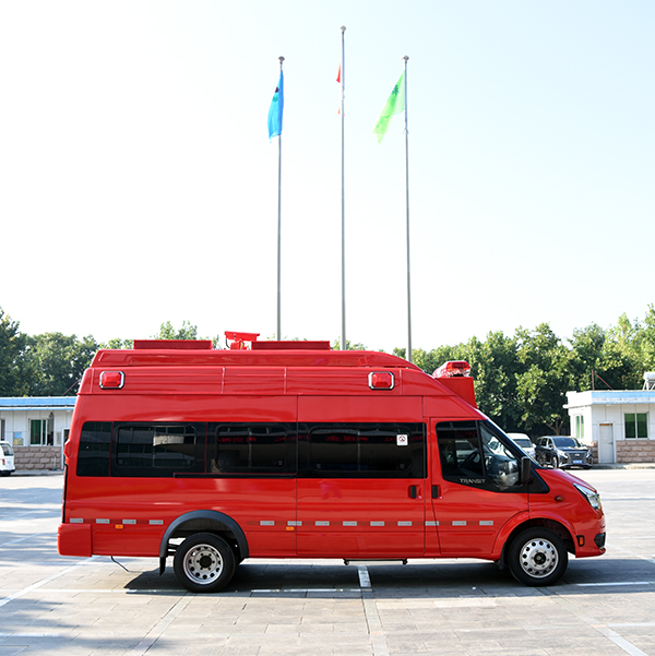 森源鴻馬通信指揮車發(fā)往內蒙古鄂爾多斯(圖4)