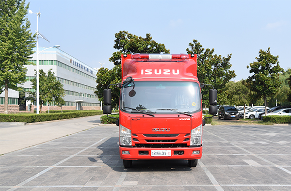 森源鴻馬消防機器人運輸車發(fā)往內(nèi)蒙古鄂爾多斯(圖1)