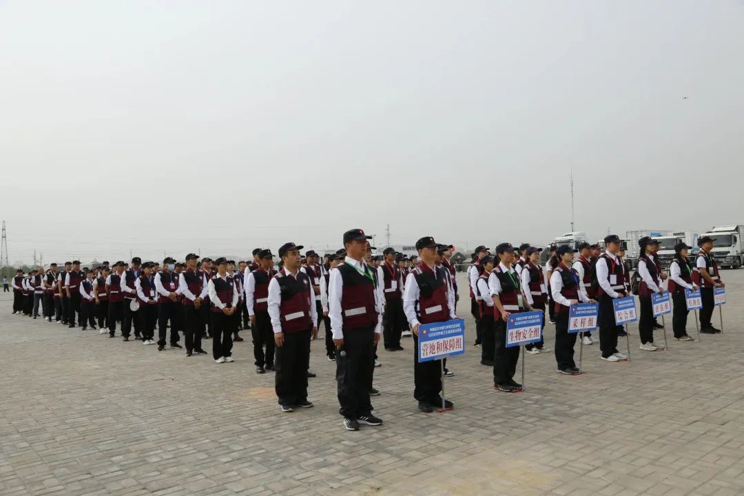 中國疾控中心與內(nèi)蒙古疾控中心衛(wèi)生應(yīng)急聯(lián)合演練在鄂爾多斯市啟動(圖2) 中國疾控中心與內(nèi)蒙古疾控中心衛(wèi)生應(yīng)急聯(lián)合演練在鄂爾多斯市啟動(圖2)