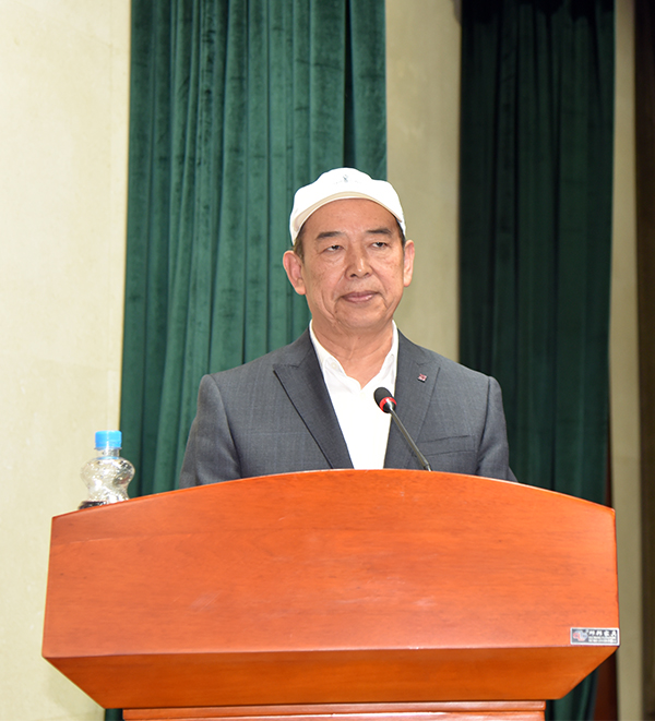 管城回族區(qū)企業(yè)聯(lián)合會暨企業(yè)家協(xié)會工作總結表彰大會成功召開(圖8) 管城回族區(qū)企業(yè)聯(lián)合會暨企業(yè)家協(xié)會工作總結表彰大會成功召開(圖8)