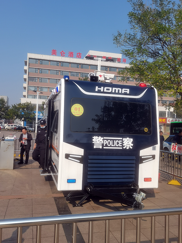 森源鴻馬機(jī)動化警務(wù)平臺上崗||打造智慧移動警務(wù)室 提升基層警務(wù)效能(圖3) 森源鴻馬機(jī)動化警務(wù)平臺上崗||打造智慧移動警務(wù)室 提升基層警務(wù)效能(圖3)