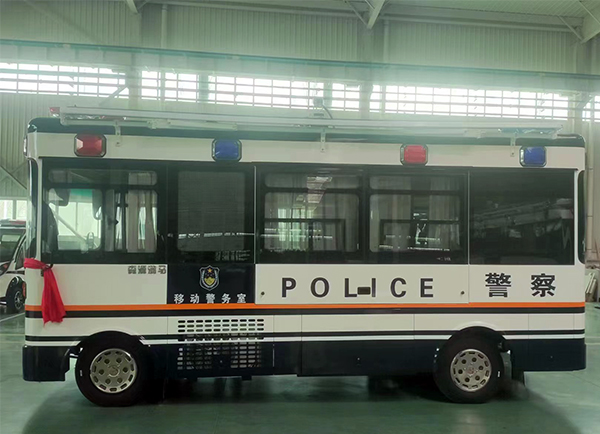 讓安全感看得見！森源鴻馬智慧警務便民工作站發(fā)往鄭州(圖4)